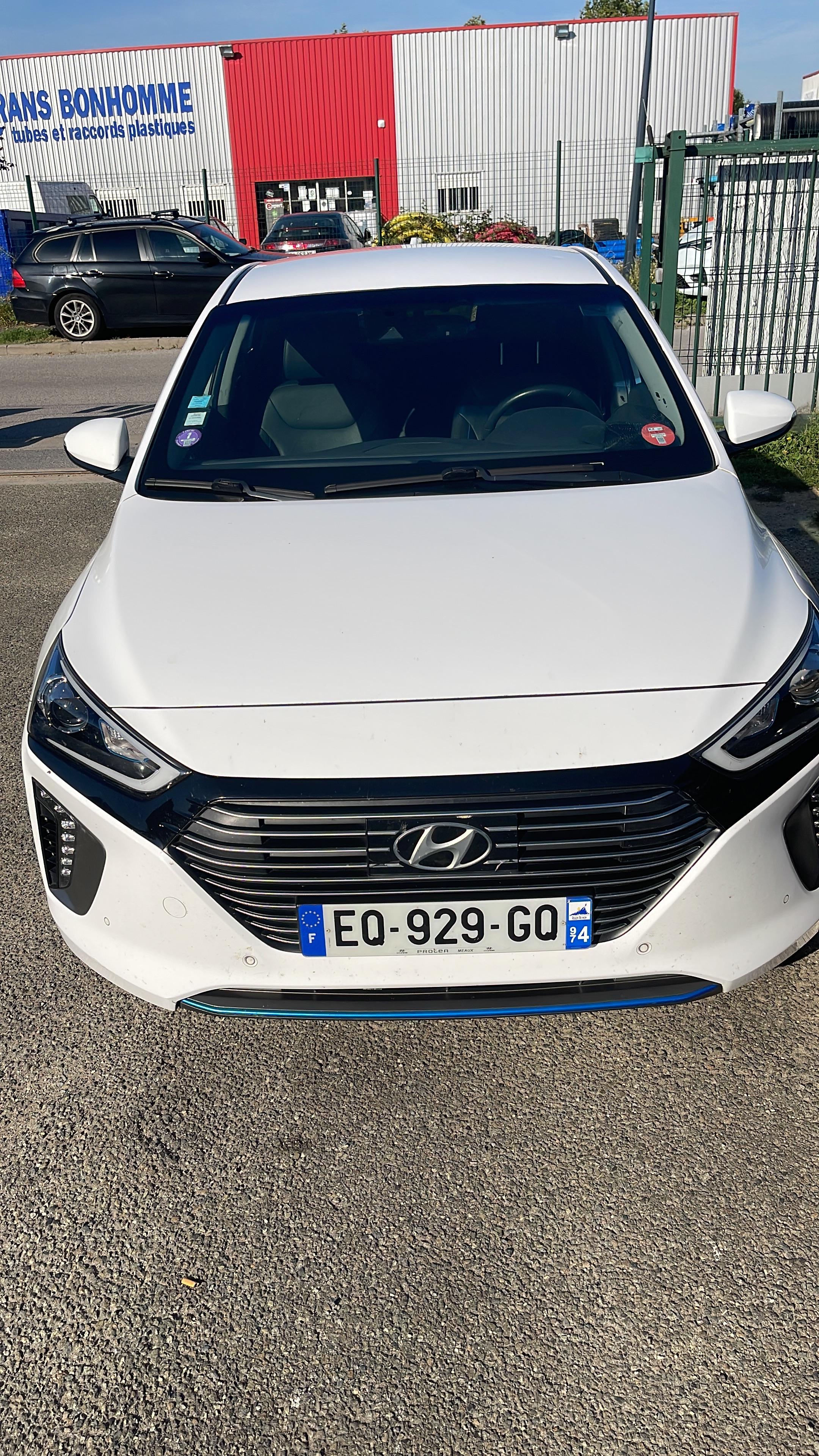 Hyundai Ioniq Hybrid miniature 2