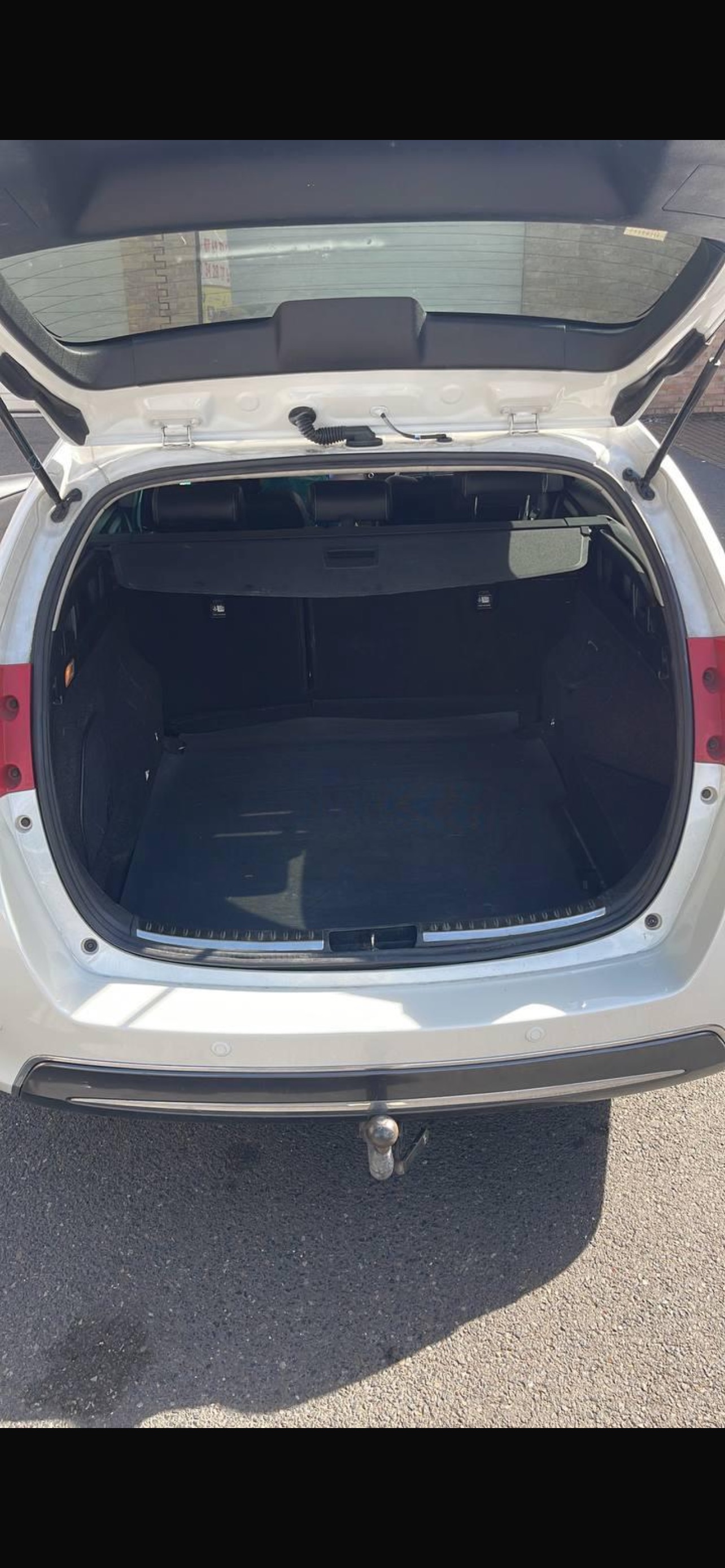 Toyota Auris Touring Sports miniature 2