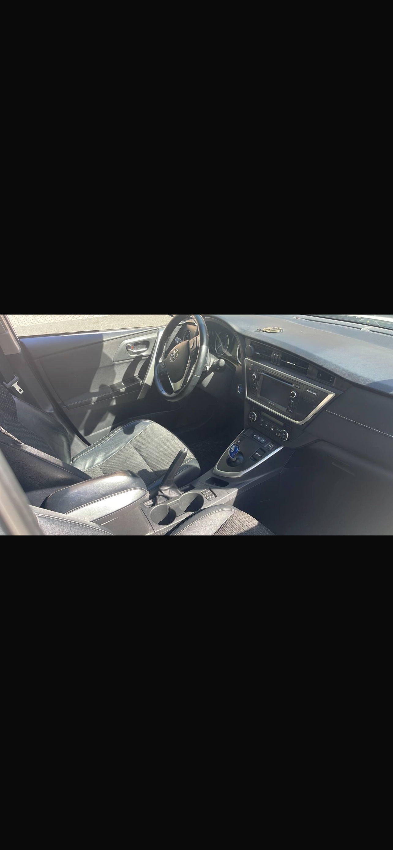 Toyota Auris Touring Sports miniature 3