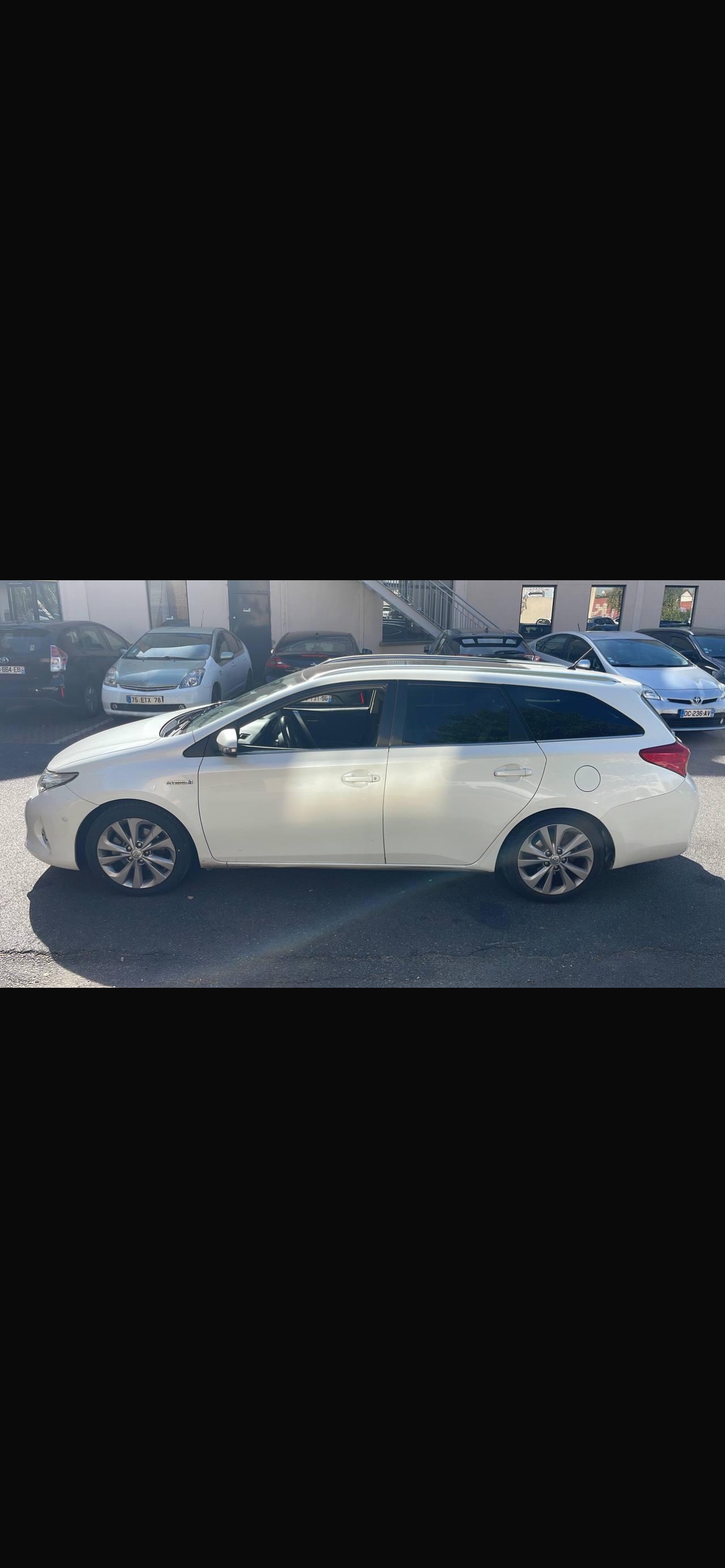 Toyota Auris Touring Sports miniature 4