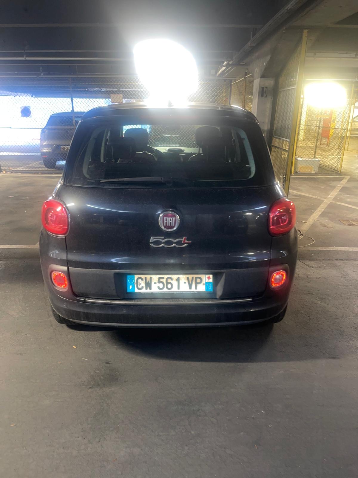 Fiat 500L miniature 3